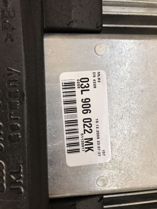 Calculator motor ecu audi a4 b8 audi a5 2.0tdi automat 03L906022MK