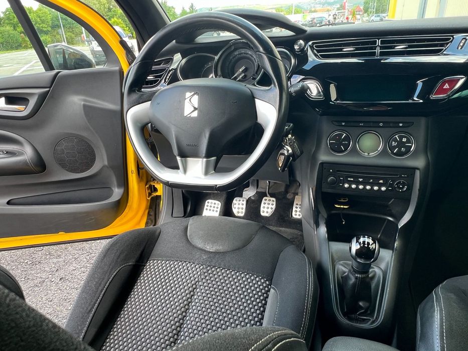 Citroen DS3 VTi Chic Edition