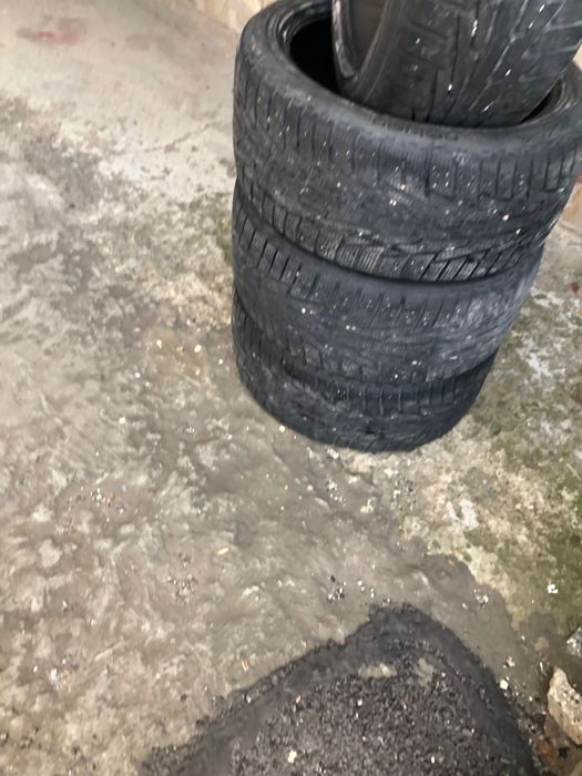 Зимни гуми 275 40 20 продавам/заменям