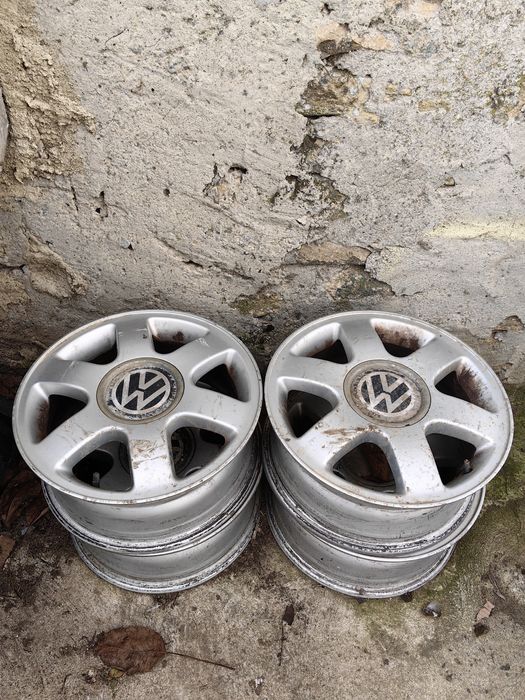 Продавам 4бр. Джанти 5x100 за голф 4