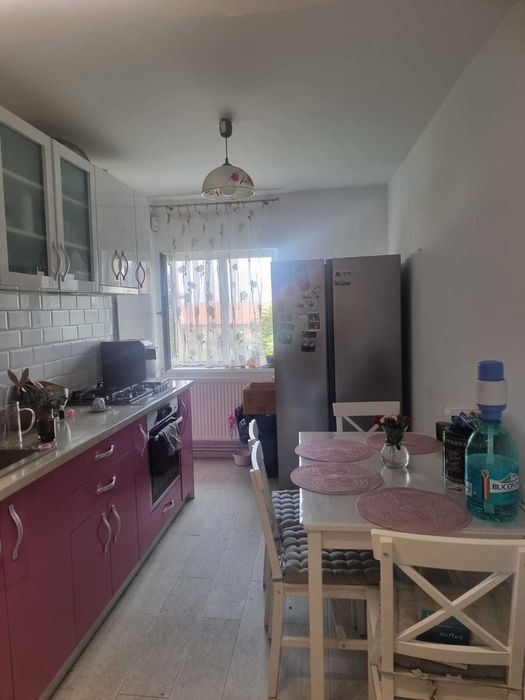 Proprietar, Inchiriez apartament 2 camere decomandat zona Lunei