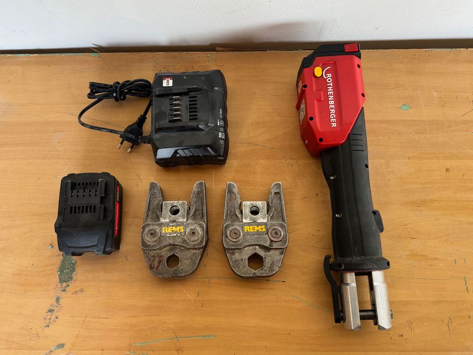 Акумулаторна пресова машина ROTHENBERGER ROMAX 4000