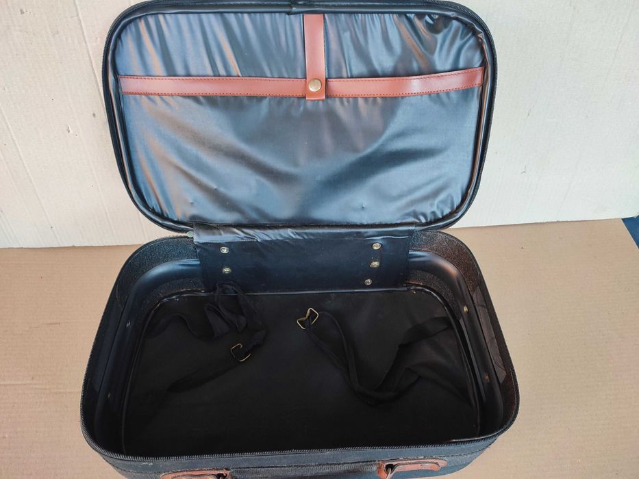 Geanta sau mica valiza, SH dar stare buna