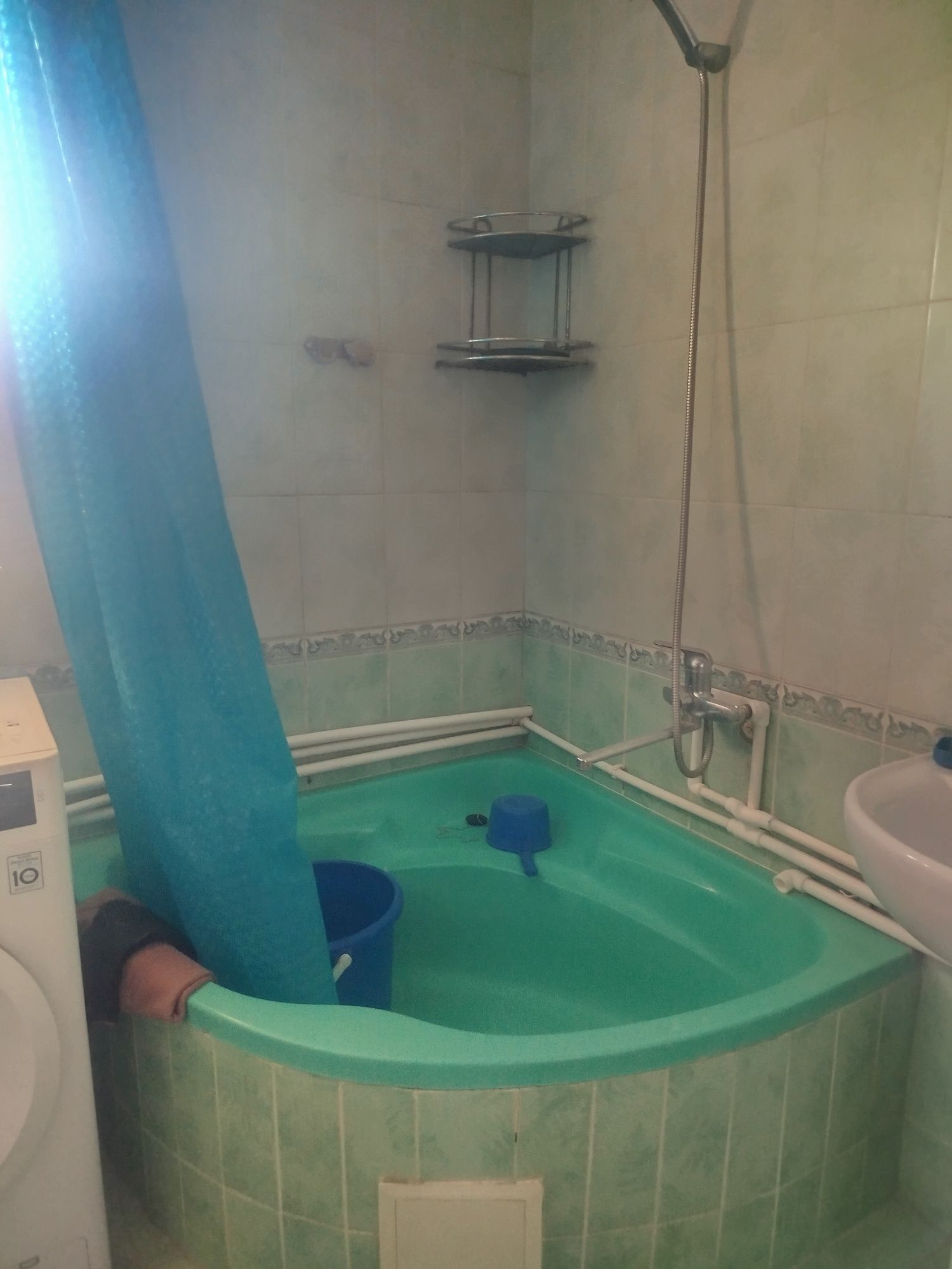 Ijaraga kvartira beriladi sagdiyanada 2 xona 4 etaj xamma jxoz bilan