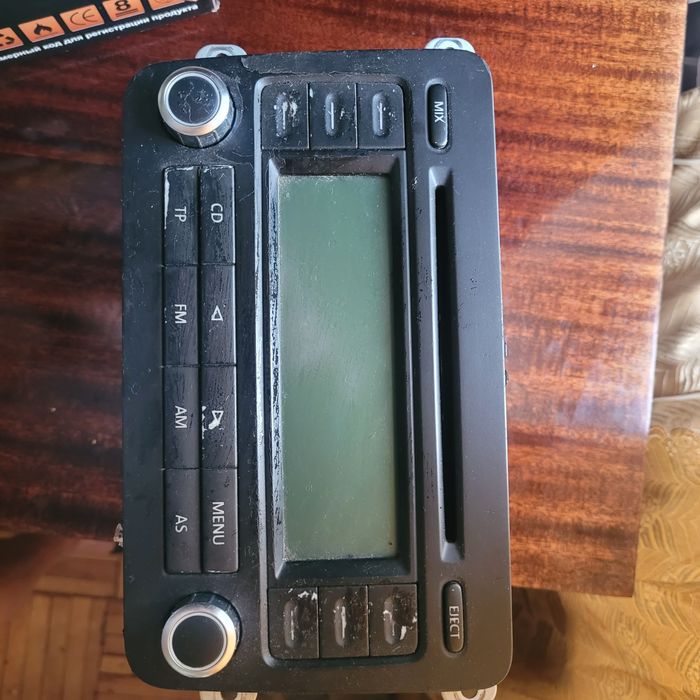 Продам магнитолу от фольксваген пассат б6.