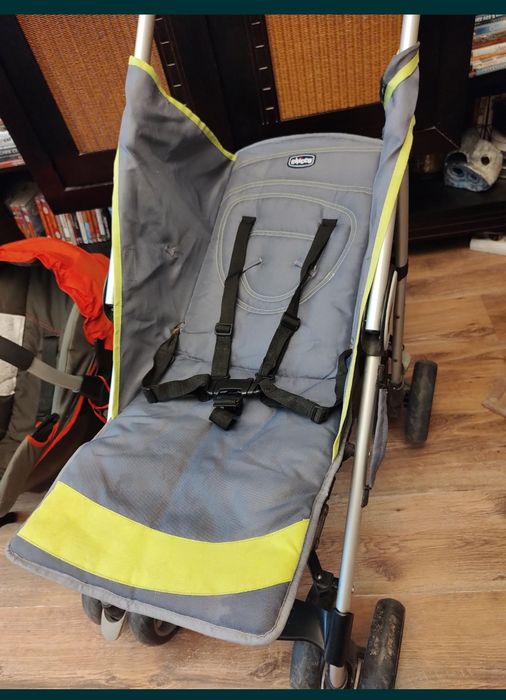 căruț Chicco           .