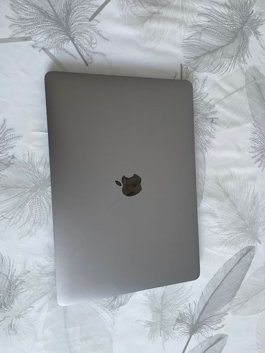 Macbook Air M1 256/8 81%