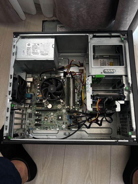 Евтин Комютър (HP)