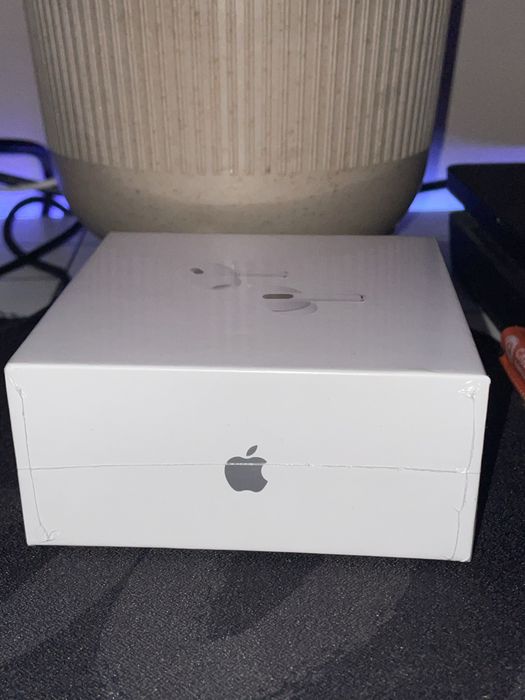 AirPods Pro 2 не отваряни!!!