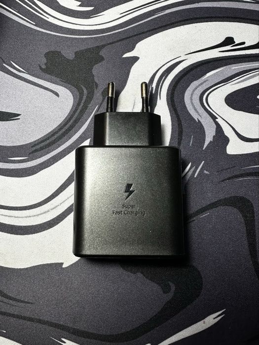 Turbo fast charging адаптер 20w