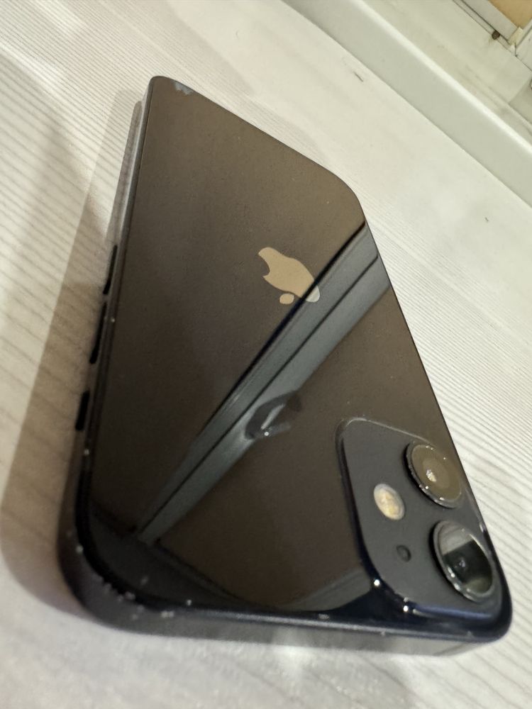 iPhone 12 mini 64GB — акб 100% в хорошем состоянии, всё работает