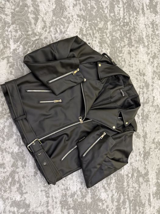 Кожено яке не е носено нито един път!