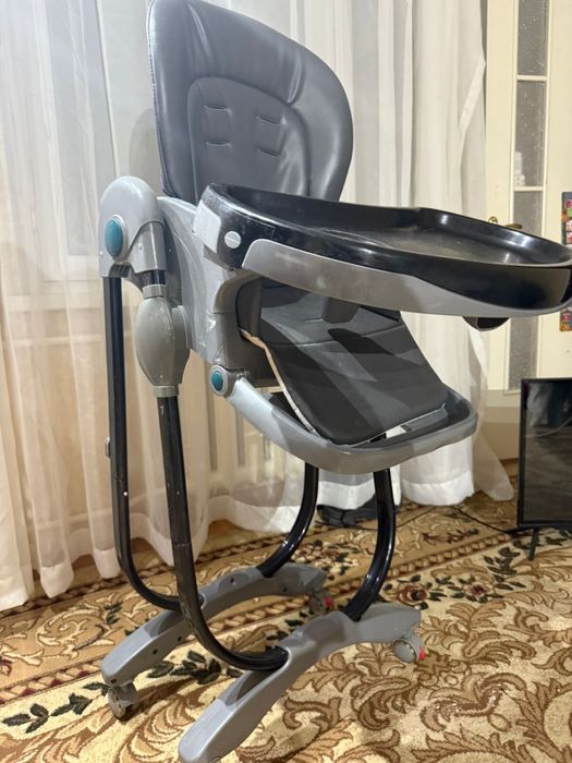 Детский стульчик доя кормления