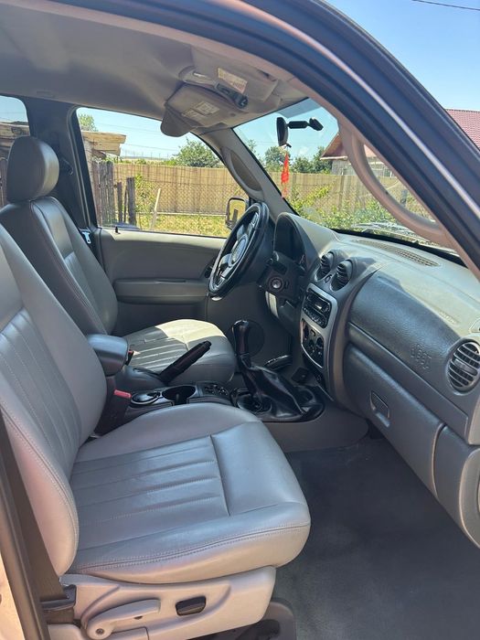 Jeep cherokee de vânzare