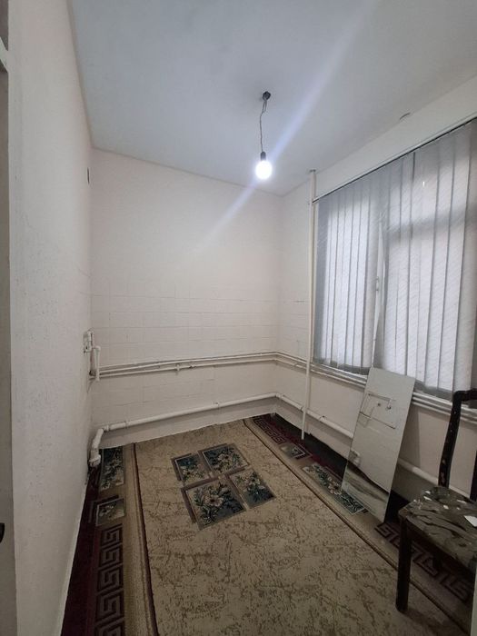 Сдаётся квартира на Чиланзаре 19квартале 1ком  300.у.е семье.