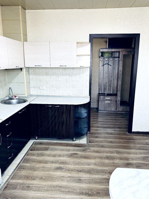 Olmazor tumani Sebzor dahasi 2-xonalik uy ijaraga