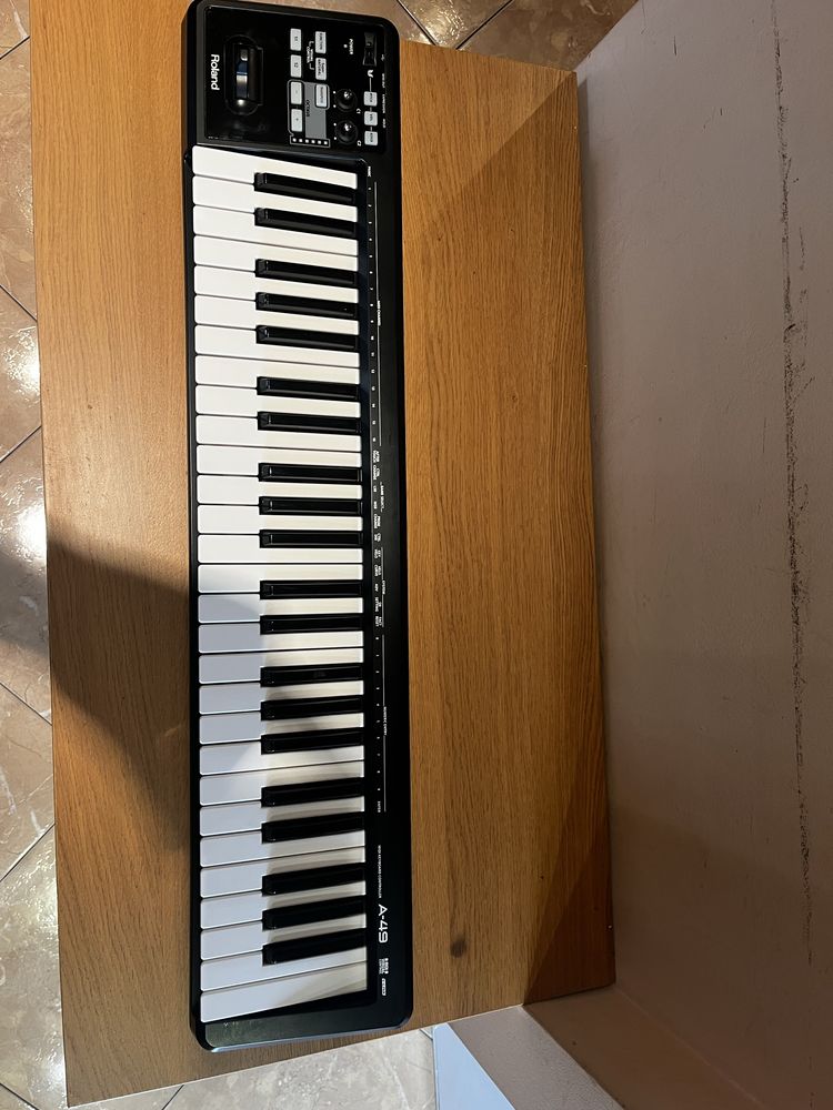 Roland A-49 неразличима от нова!