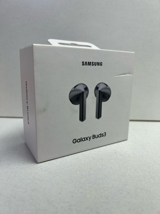 Продам наушники новые Galaxy Buds3