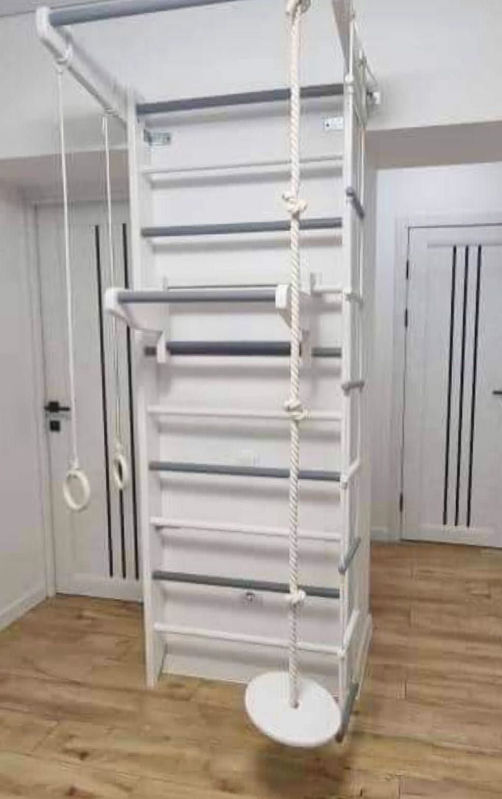 Spalier gimnastică pentru copi