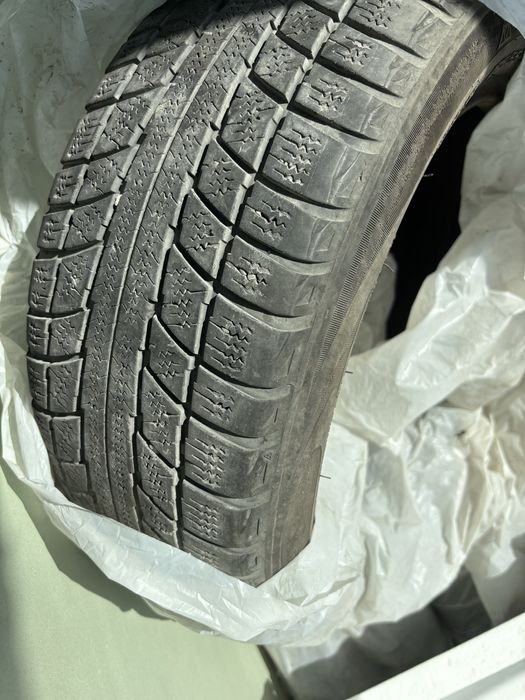 Продам зимнин шины