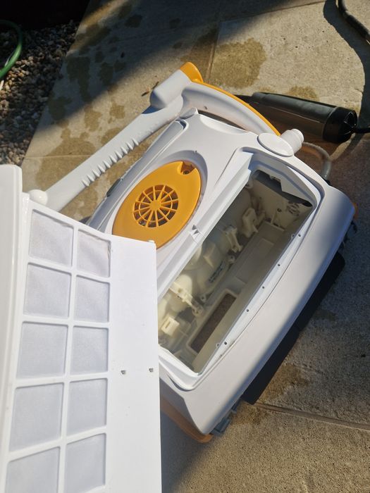 Vand robot piscina BWT D 300 AQUATRON