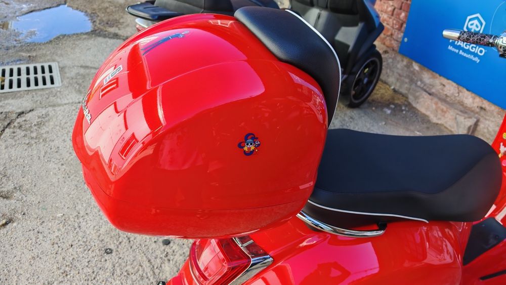 Vespa 300 GTS Super 2024