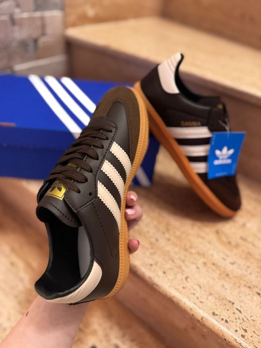 Уникални маратонки Adidas Samba