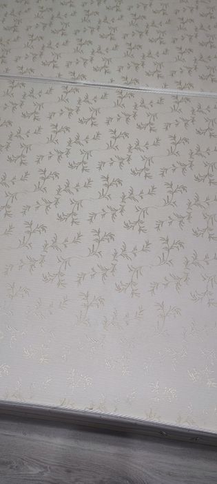 Тапицирана спалня с табла