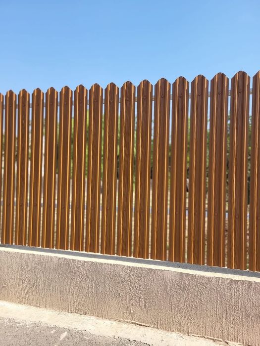 Garduri și porți metalice