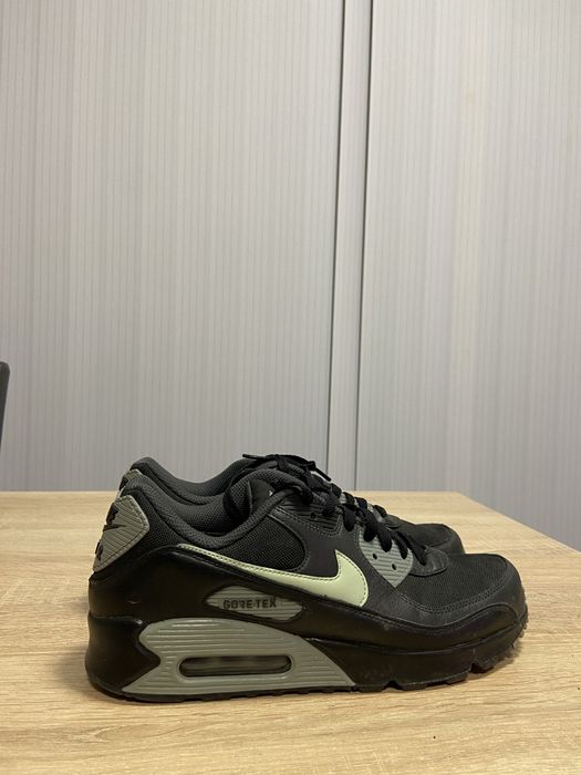 Nike 90 x Gore Tex