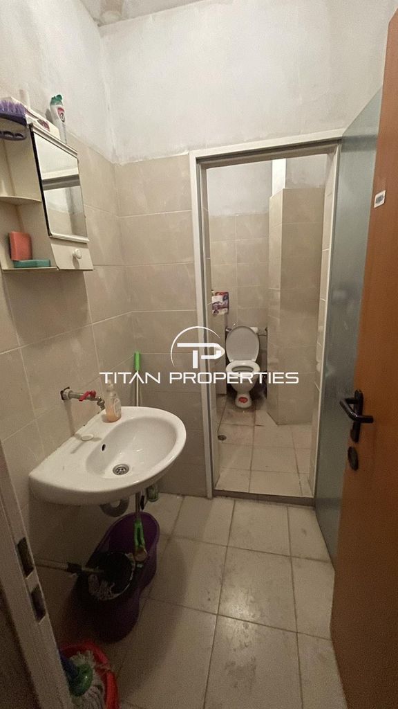 Дава се под наем Офис в Бургас, Меден рудник - зона В - 31 кв.м за 178.5 € - Снимка #2