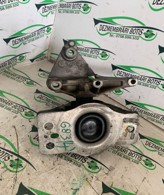 Suport motor dreapta 8200 592 642 Dacia Logan prima generatie