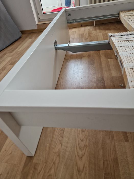 Pat Ikea 140x200 Malm cu tot cu somiera
