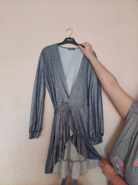 Красивое  платье на запах