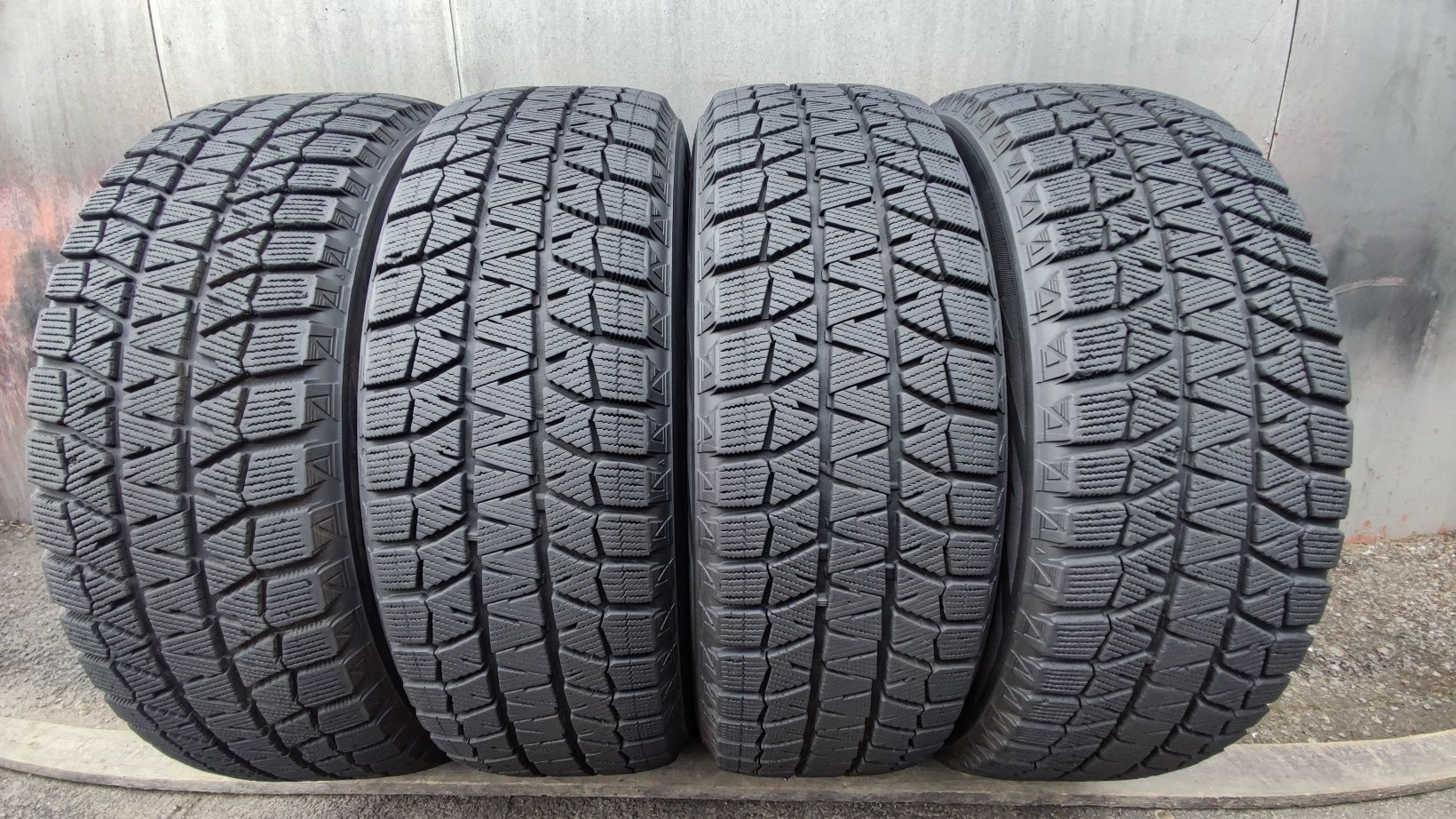 4бр. зимни гуми 225/65/17 Bridgestone Blizzak, XL подсилени 
dot22
8.