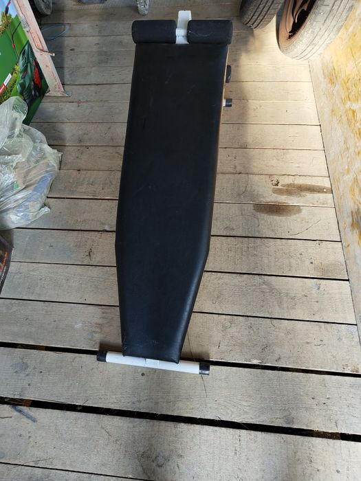 Bancă pentru abdomene – stare bună