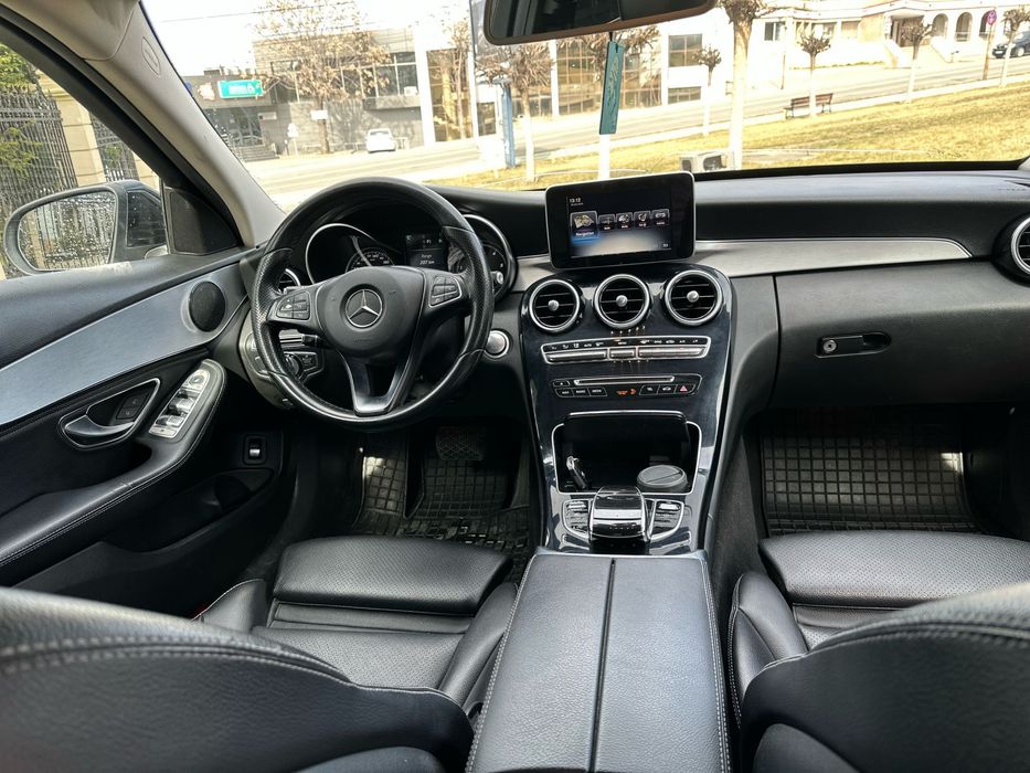 Mercedes-benz  c180d