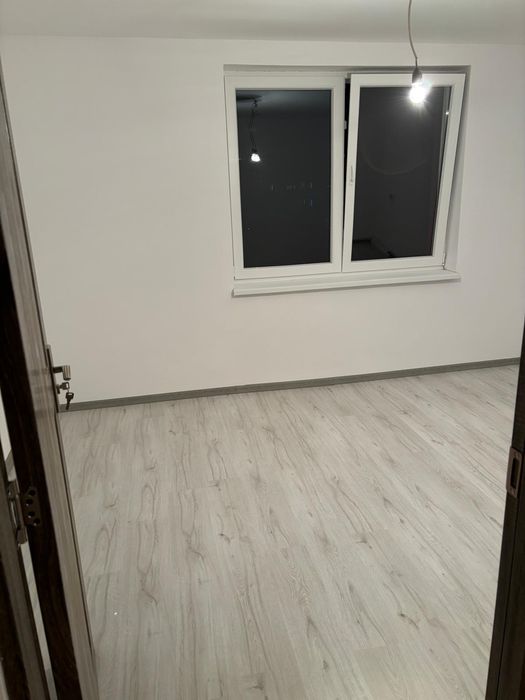 Vând apartament cu 2 camere