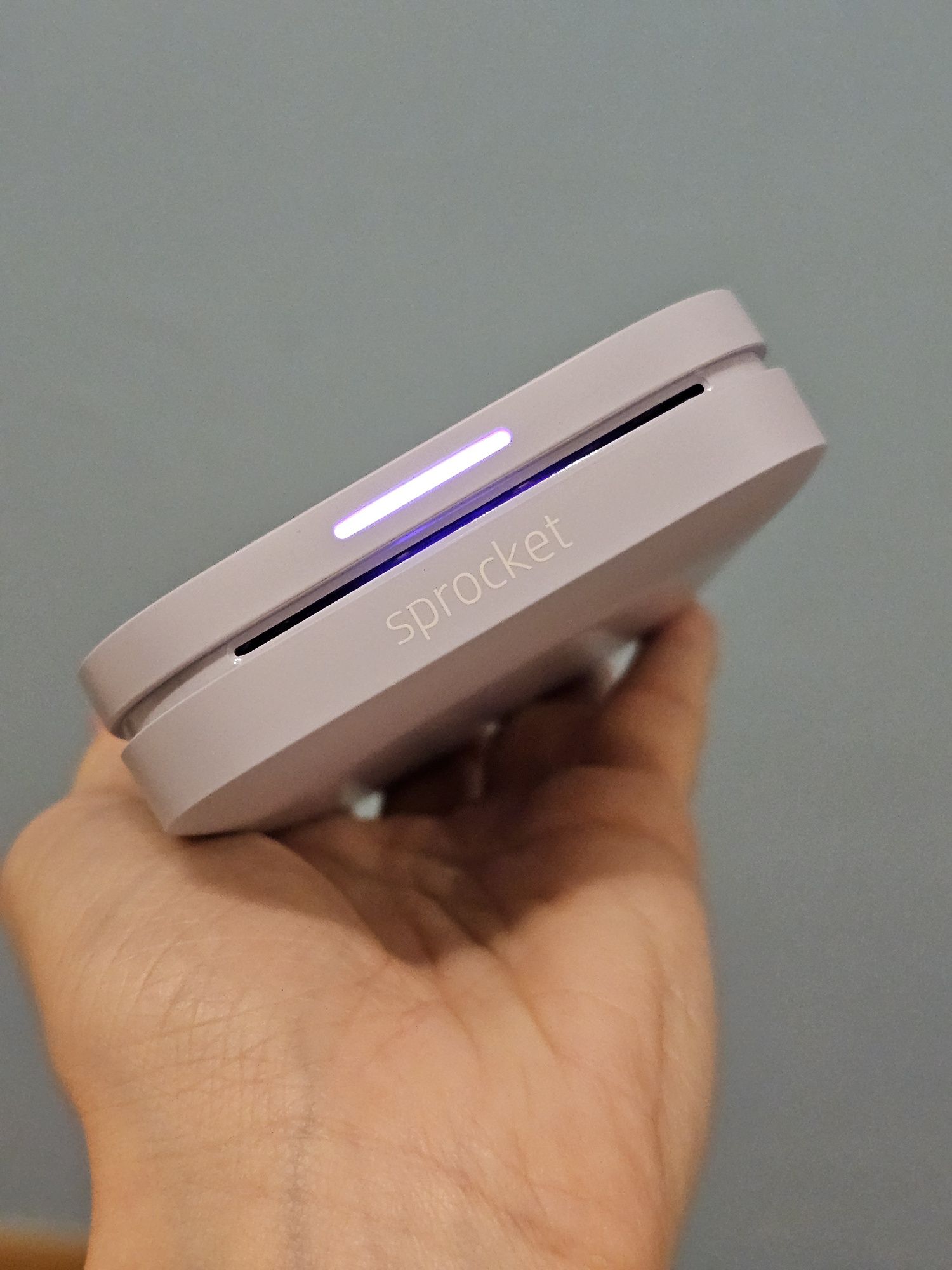 Джобен принтер HP Sprocket + 100 листа самозалепваща фотохартия