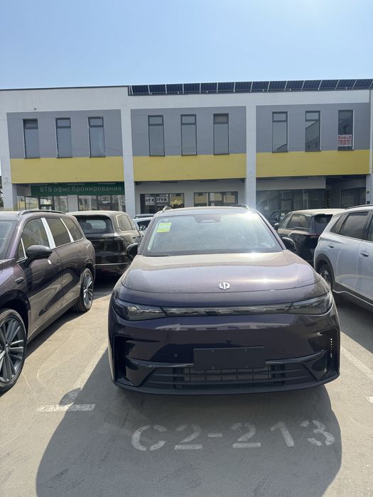 Leapmotor C16 2 pazitsiya dop optisya gibrid 2025