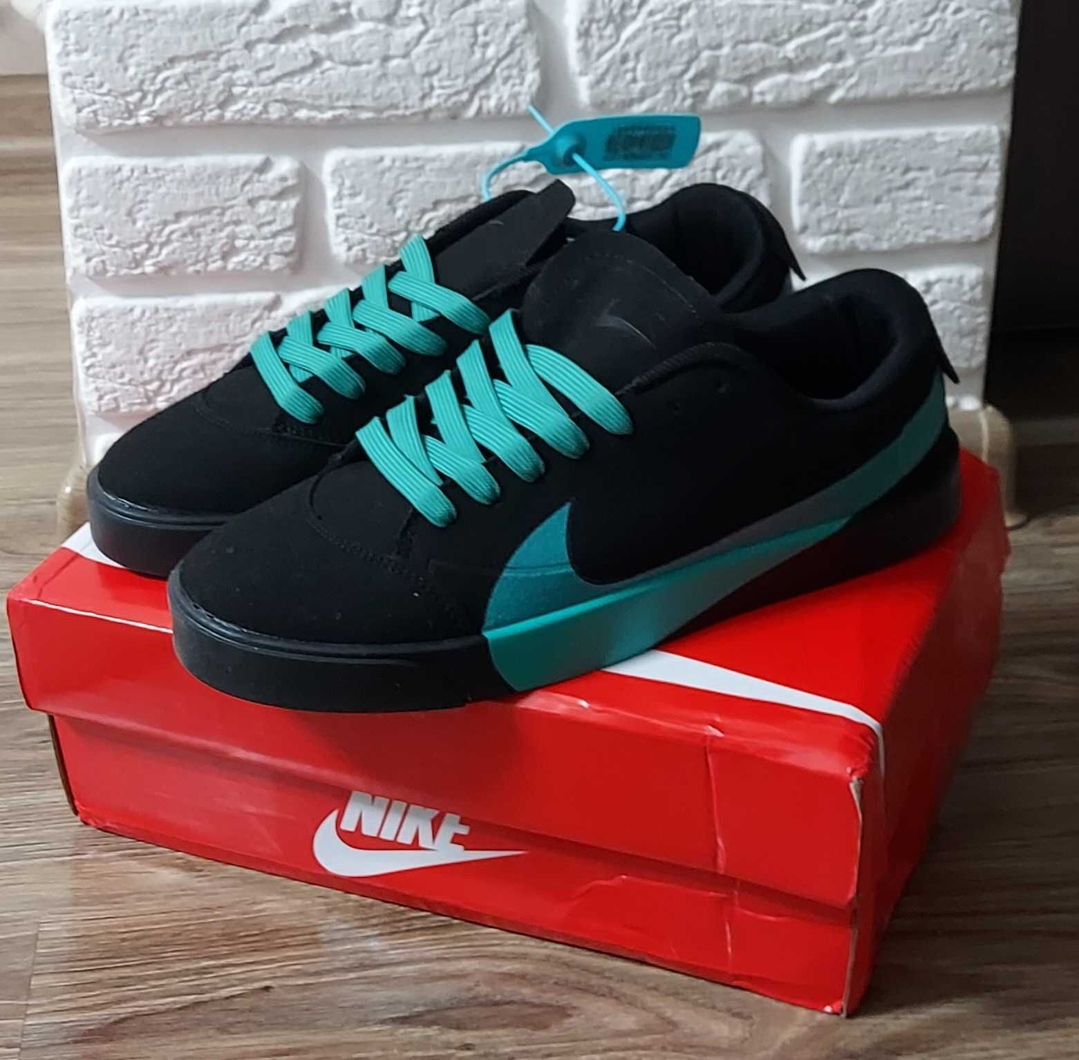 Продам кросовки Nike новые размер 41