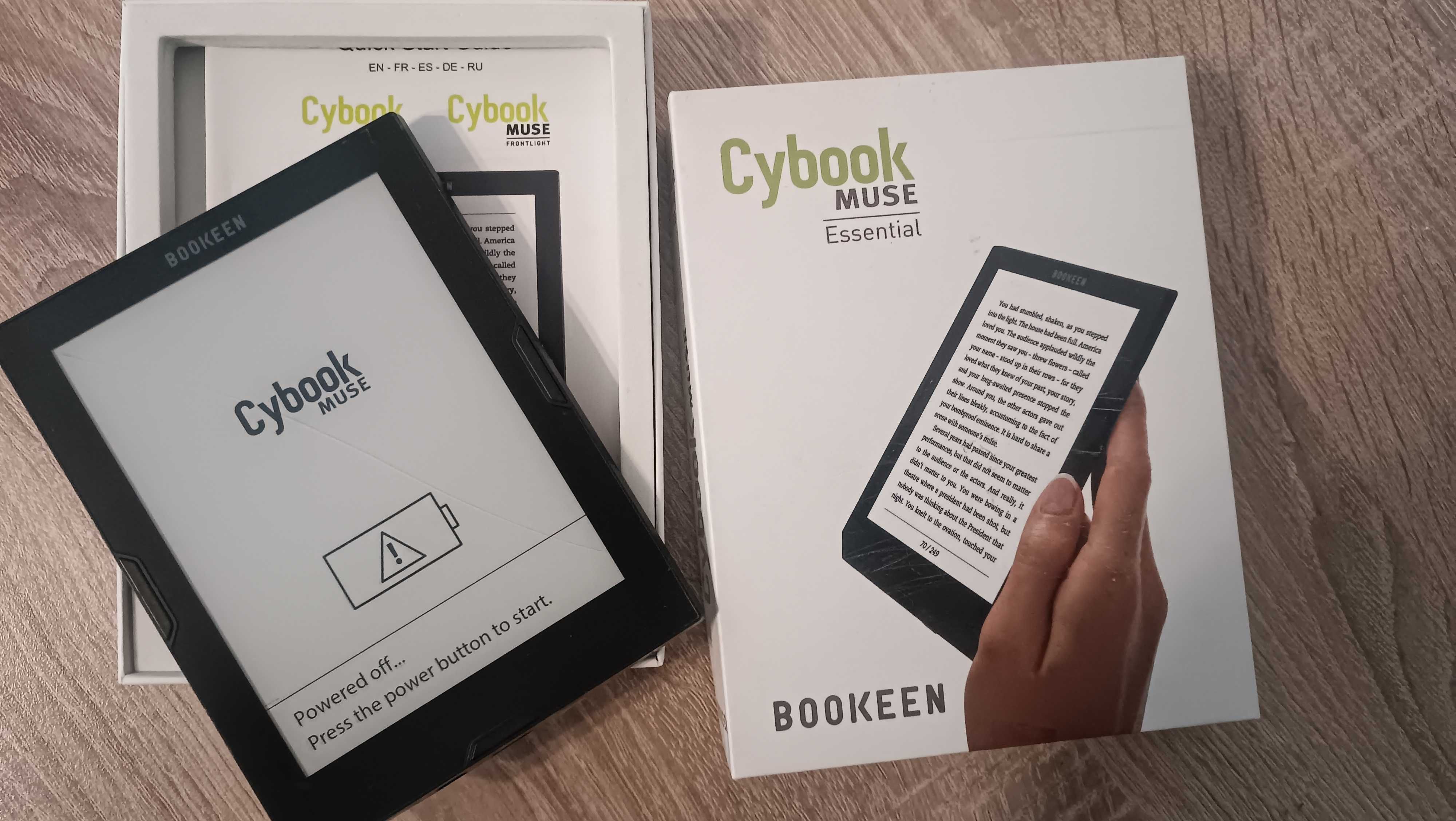 Електронна книга BOOKEEN Cybook Muse Essential 6"