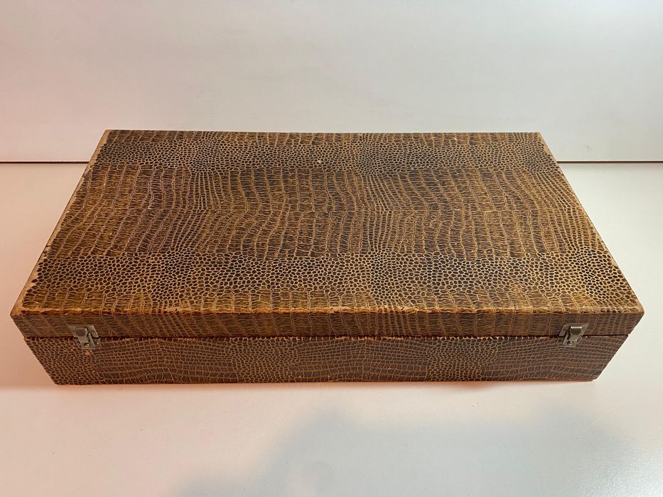 Set Tacâmuri Vintage din Alpaca Argintată 50 Piese; Linguri Furculițe