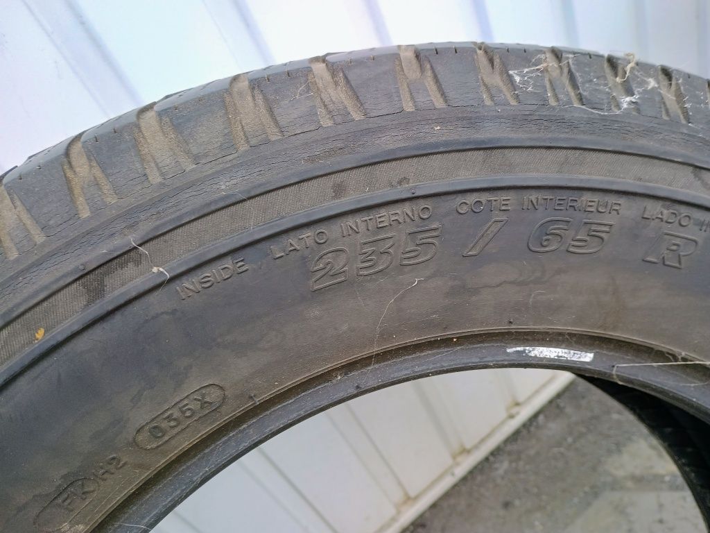 235/65 R17 Michelin latitude cross extra load