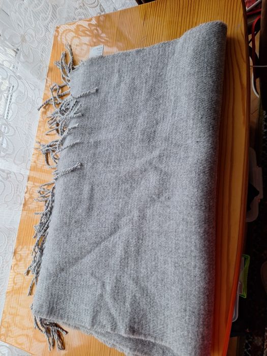 Шал нов HM,сиво,голям размер