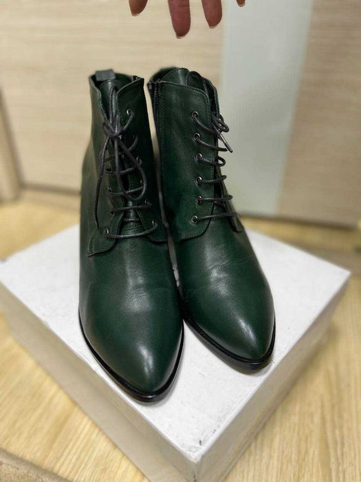 Женская обувь сапоги