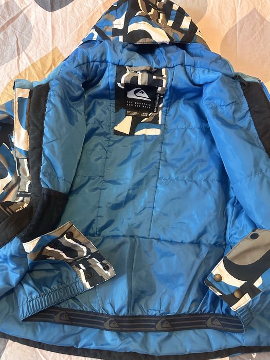 Ски яке Quiksilver като ново 60 лв