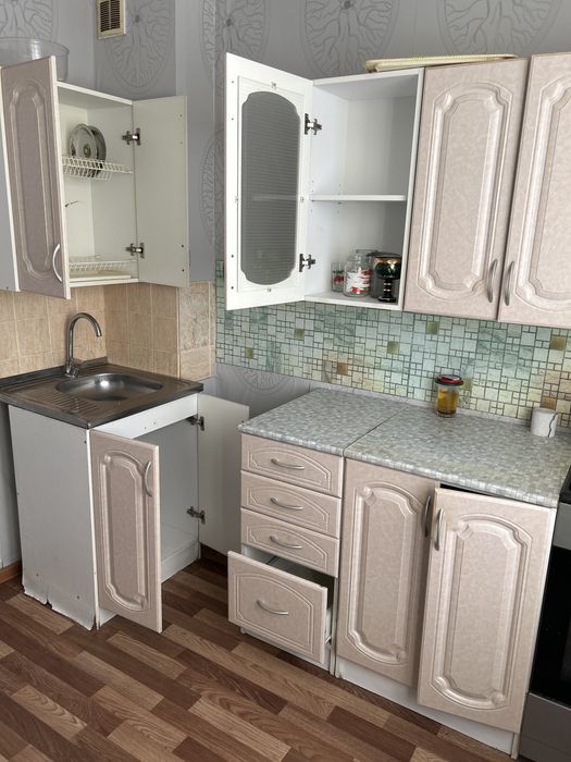 Отдам куханный гарнитур