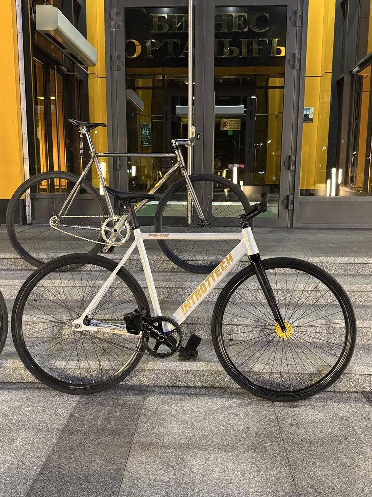Продаю фикс (fixed gear). intro7tech