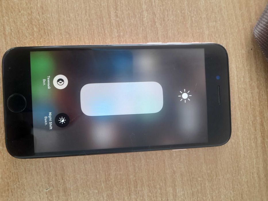 IPhone 8 не рабочая модем сгорел надо менять 64гб имеи зарегистрирован